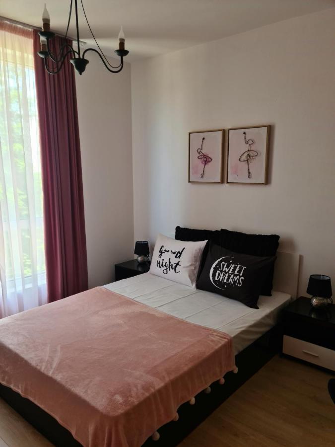 דירות בורגאס Rose Studio מראה חיצוני תמונה